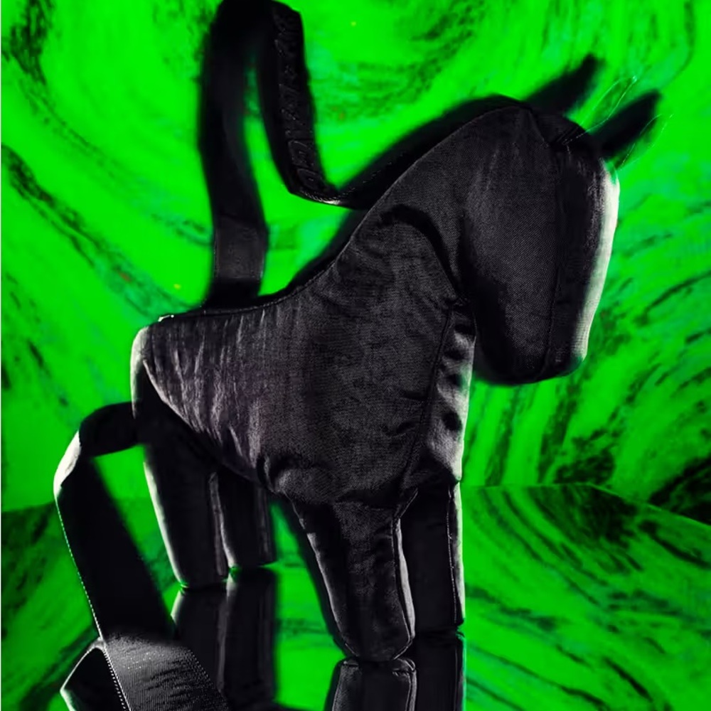 Black Horse-Shaped Shoulder Bag